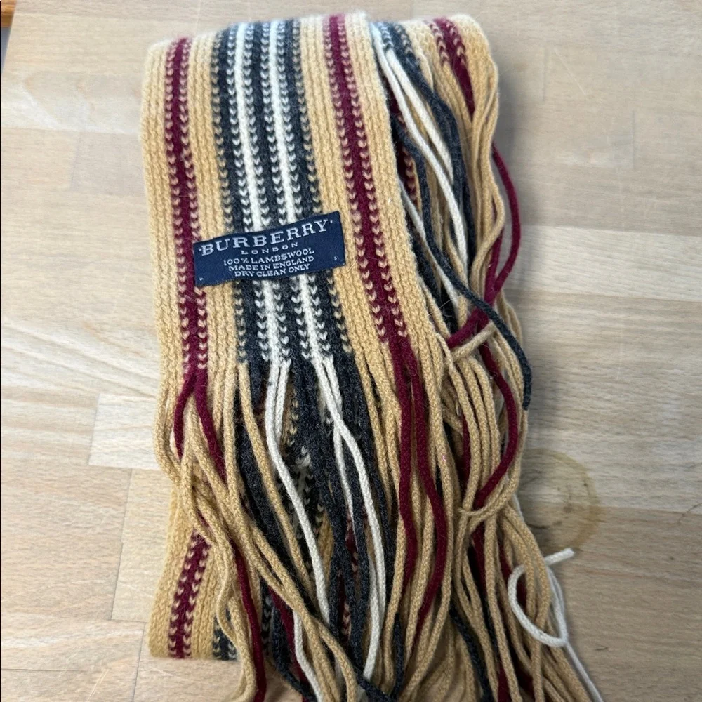 Authentic Long Skinny Burberry Wool Scarf with Fringe - Picture 1 of 7